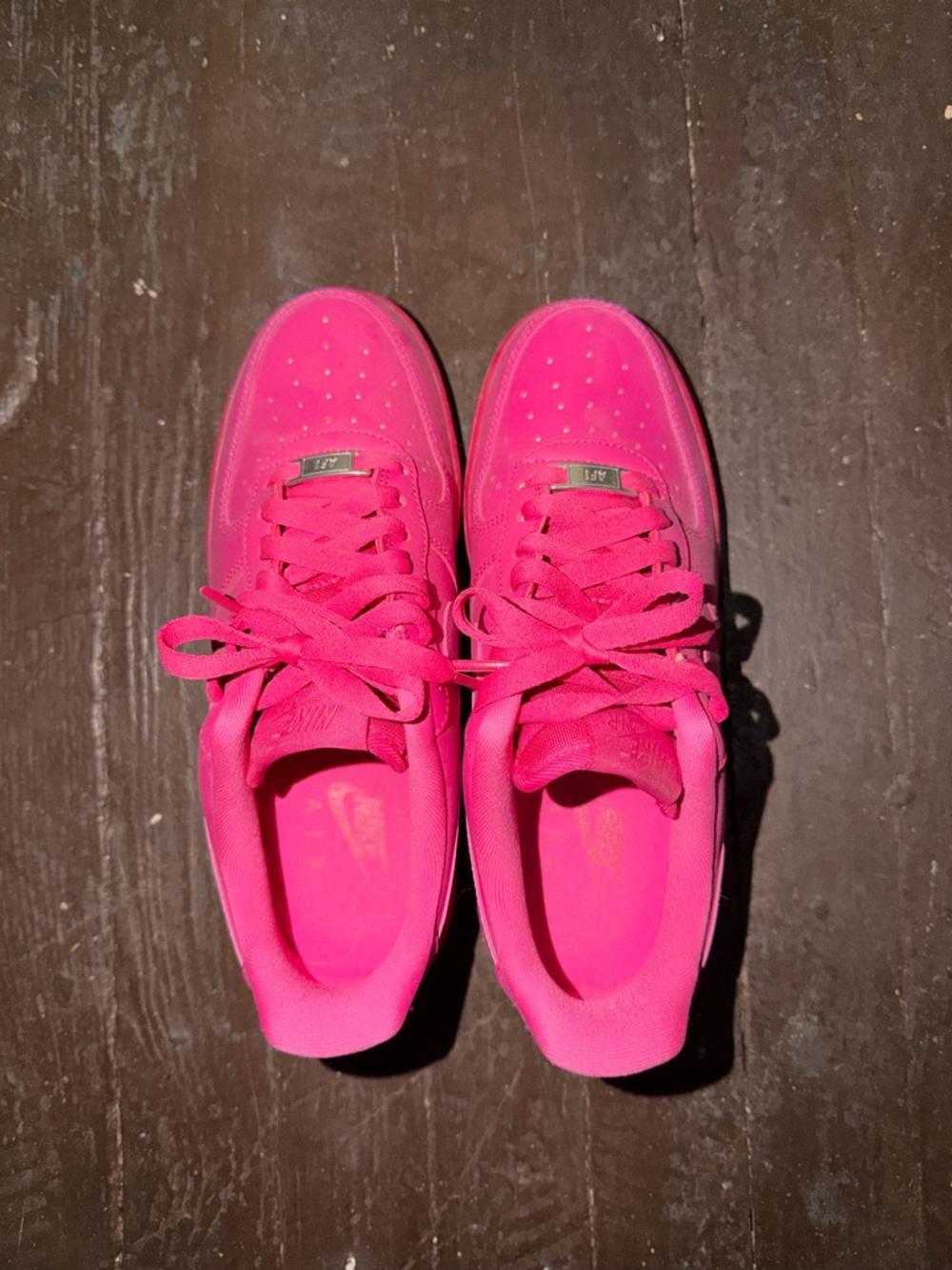 Nike Air Force 1 color fireberry